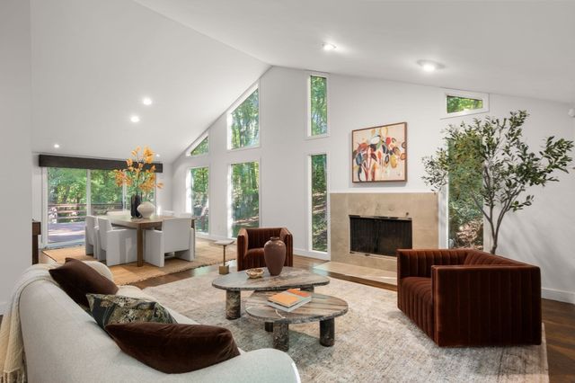 20 Blueberry Hill Road, Weston, MA 02493