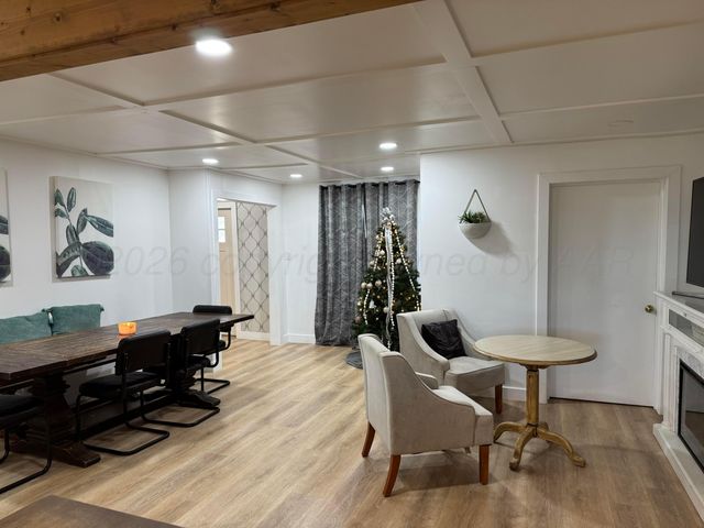 211 S 7th Street, Canadian, TX 79014