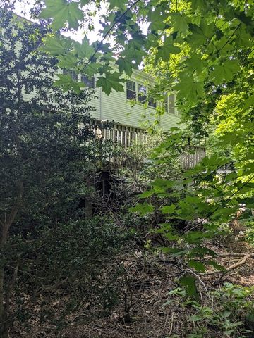 104 Oldham Rd, Newton, MA 02465