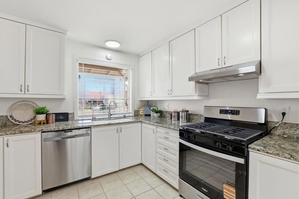 Image 13 of property listing at 536 Glenburry Way, San Jose, CA 95123