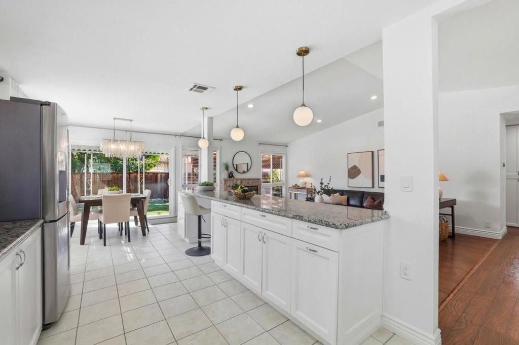 Image 15 of property listing at 536 Glenburry Way, San Jose, CA 95123