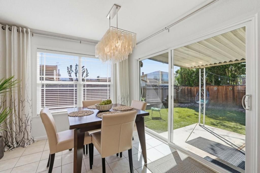 Image 18 of property listing at 536 Glenburry Way, San Jose, CA 95123