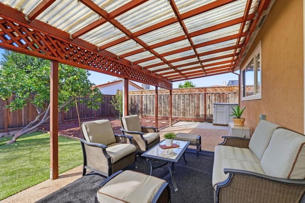 Image 34 of property listing at 536 Glenburry Way, San Jose, CA 95123