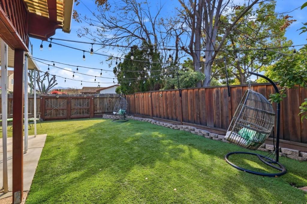 Image 35 of property listing at 536 Glenburry Way, San Jose, CA 95123