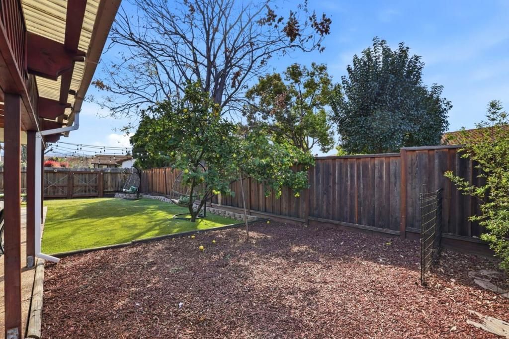 Image 37 of property listing at 536 Glenburry Way, San Jose, CA 95123