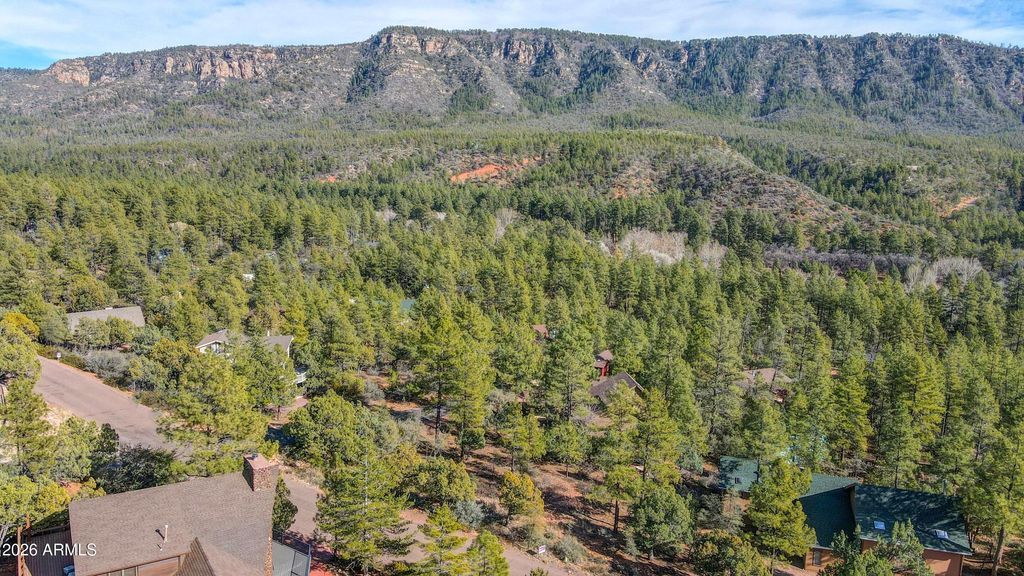 Image 5 of property listing at 4919 N TRAILS END Drive 171, Pine, AZ 85544