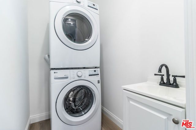 5325 Ben Avenue, Valley Village, CA 91607