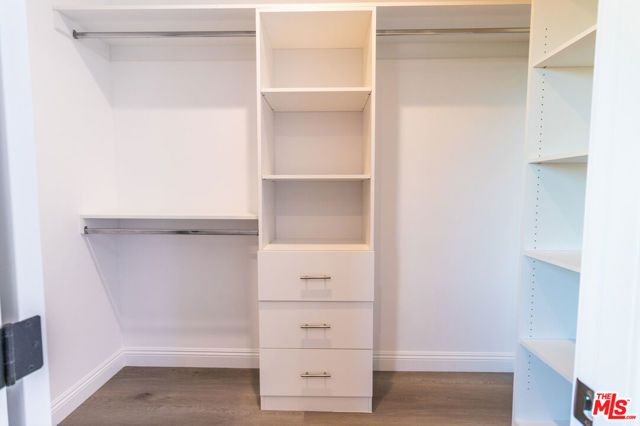 5325 Ben Avenue, Valley Village, CA 91607