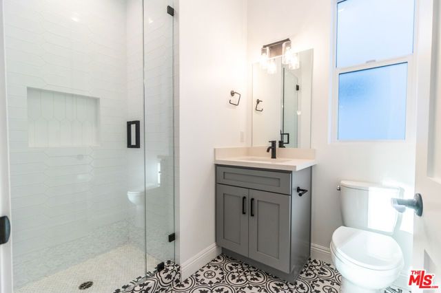 5325 Ben Avenue, Valley Village, CA 91607