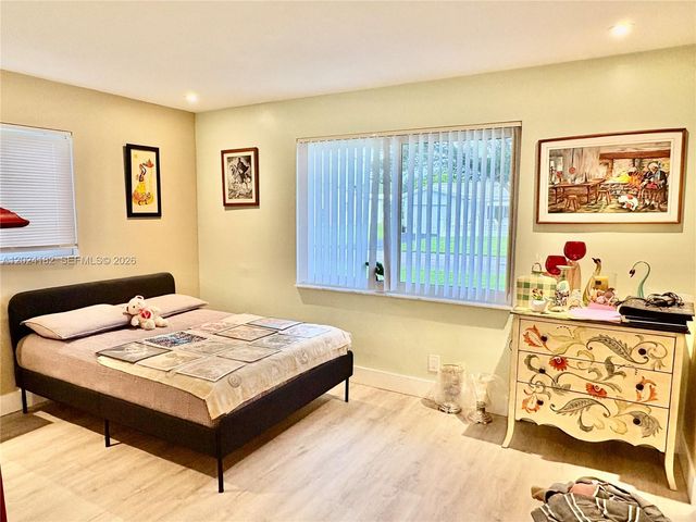 8225 NW 12th Court, Plantation, FL 33322