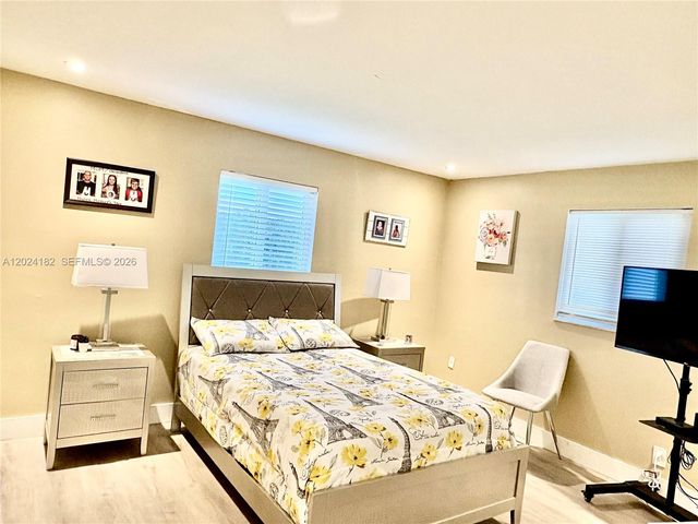 8225 NW 12th Court, Plantation, FL 33322