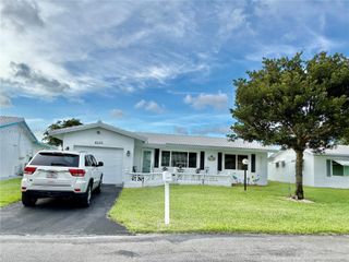 8225 NW 12th Court, Plantation, FL 33322