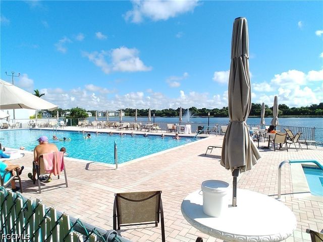 9950 Sailview CT 2 B-1, Fort Myers, FL 33905