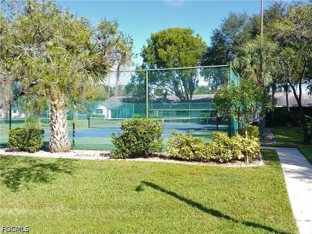 9950 Sailview CT 2 B-1, Fort Myers, FL 33905