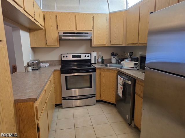 9950 Sailview CT 2 B-1, Fort Myers, FL 33905