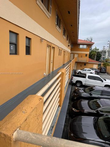 180 Royal Palm Rd 216, Hialeah Gardens, FL 33016