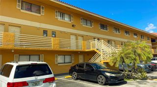 180 Royal Palm Rd 216, Hialeah Gardens, FL 33016