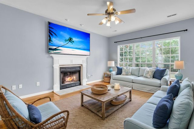 2905 Leatherleaf Court, Mount Pleasant, SC 29466