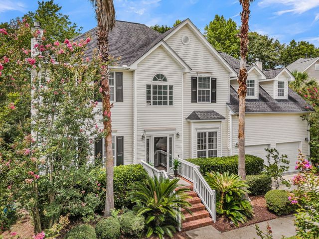2905 Leatherleaf Court, Mount Pleasant, SC 29466