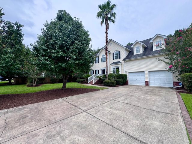 2905 Leatherleaf Court, Mount Pleasant, SC 29466