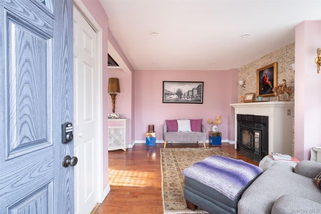 469 Minnieford Avenue, Bronx, NY 10464