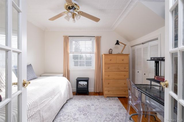 469 Minnieford Avenue, Bronx, NY 10464