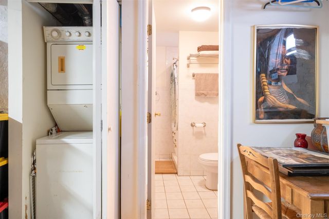 469 Minnieford Avenue, Bronx, NY 10464