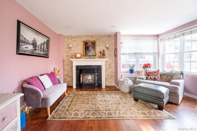 469 Minnieford Avenue, Bronx, NY 10464