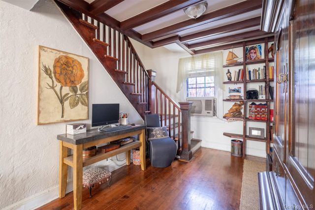 469 Minnieford Avenue, Bronx, NY 10464