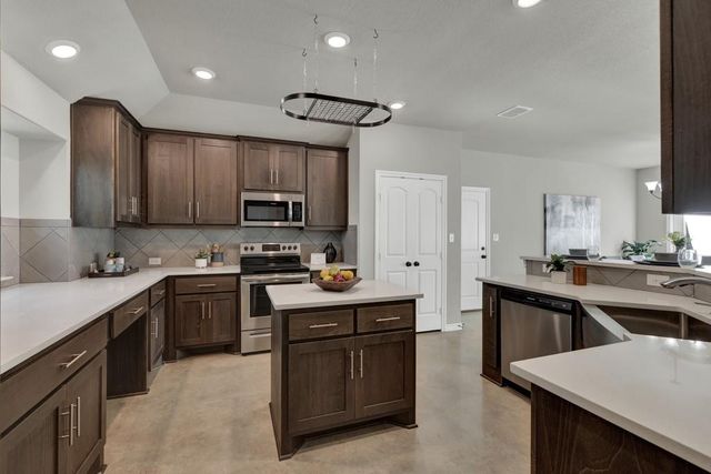 120 Sierra Way WAY, Canyon Lake, TX 78133