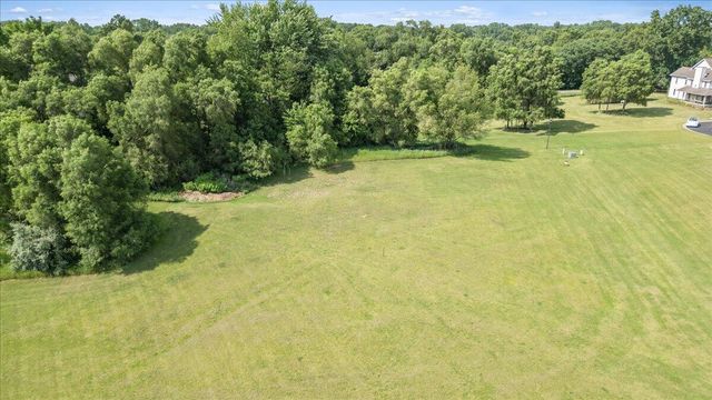 12 Coronado Drive, Jackson, MI 49201