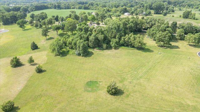 12 Coronado Drive, Jackson, MI 49201