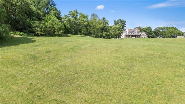 12 Coronado Drive, Jackson, MI 49201