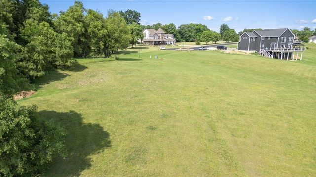 12 Coronado Drive, Jackson, MI 49201