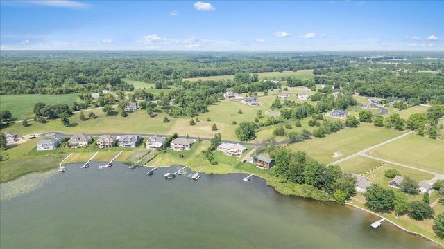 12 Coronado Drive, Jackson, MI 49201