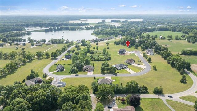 12 Coronado Drive, Jackson, MI 49201