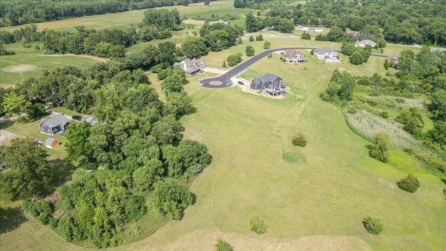 12 Coronado Drive, Jackson, MI 49201