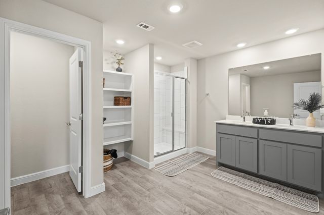 1202 Cyprus Lane, Cedar Hill, TX 75104