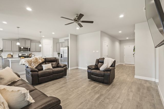 1202 Cyprus Lane, Cedar Hill, TX 75104