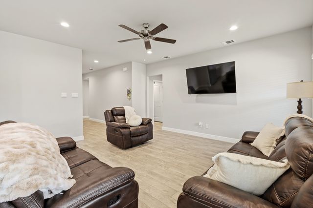 1202 Cyprus Lane, Cedar Hill, TX 75104
