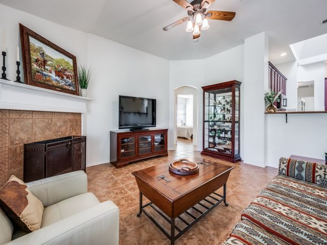 1707 Nightingale Lane, Corinth, TX 76210