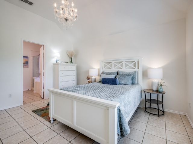 1707 Nightingale Lane, Corinth, TX 76210