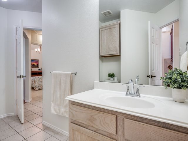 1707 Nightingale Lane, Corinth, TX 76210