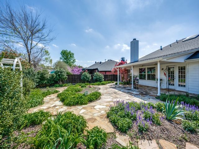 1707 Nightingale Lane, Corinth, TX 76210