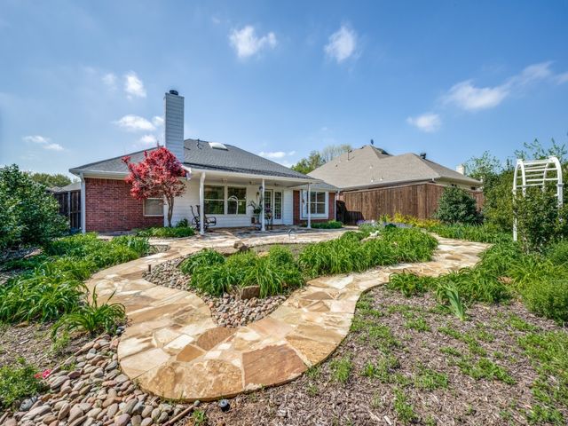 1707 Nightingale Lane, Corinth, TX 76210