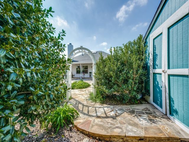 1707 Nightingale Lane, Corinth, TX 76210