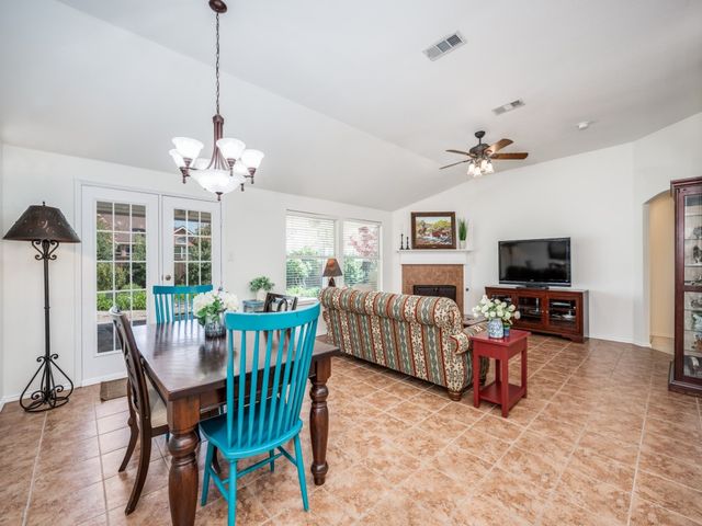 1707 Nightingale Lane, Corinth, TX 76210