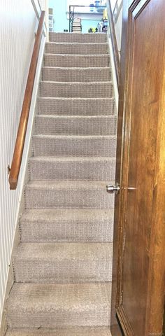 80 Dobson Avenue, Merrick, NY 11566