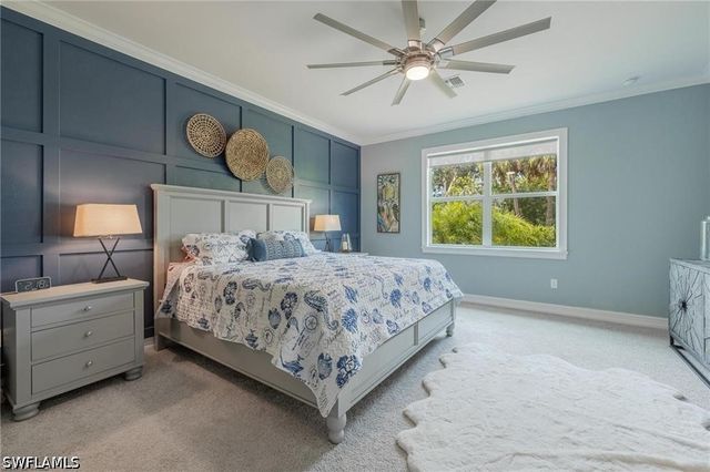299 Tamarindo LN, Naples, FL 34114