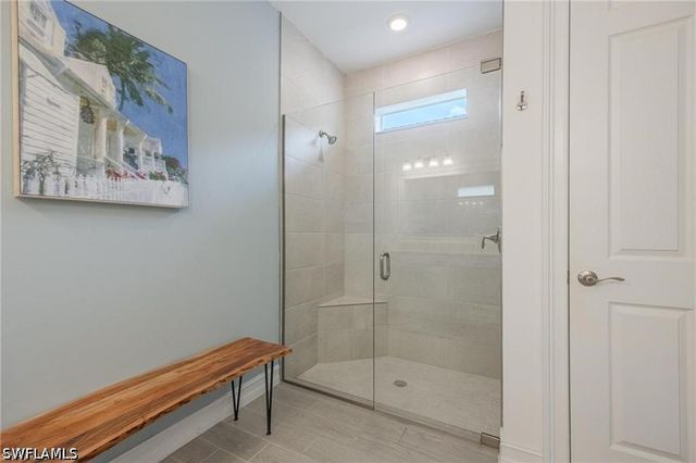 299 Tamarindo LN, Naples, FL 34114